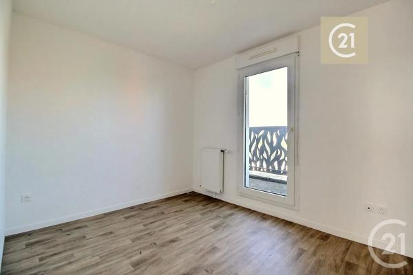 Appartement F4 à vendre  4 pièces - 78,29 m 2   LES PAVILLONS SOUS BOIS  - 93