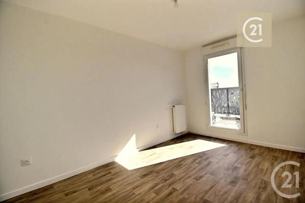 Appartement F4 à vendre  4 pièces - 78,29 m 2   LES PAVILLONS SOUS BOIS  - 93