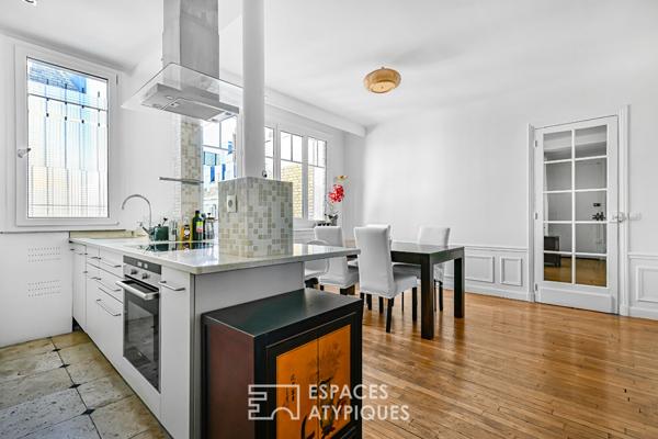 Etage élevé traversant avec balcon-terrasse à Auteuil Sud