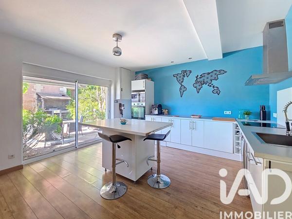 Maison à vendre 6 pièces 189 m² Ludon-Médoc