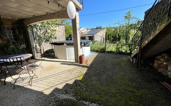 Maison à vendre    5 pièces •  Saint-Paul-le-Jeune