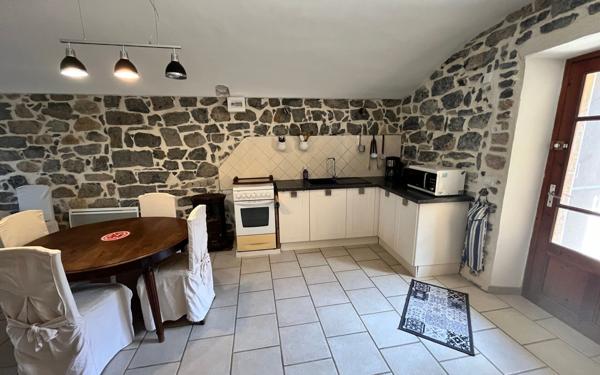 Maison à vendre    5 pièces •  Saint-Paul-le-Jeune