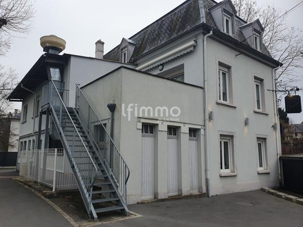 Rebberg, Immeuble commercial et fonds de commerce