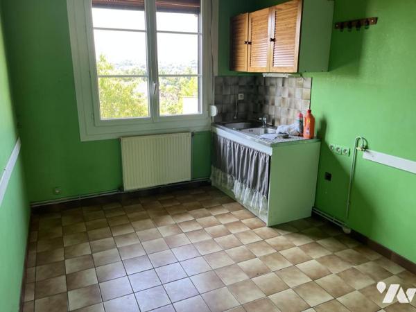 Maison à usage d'habitation 