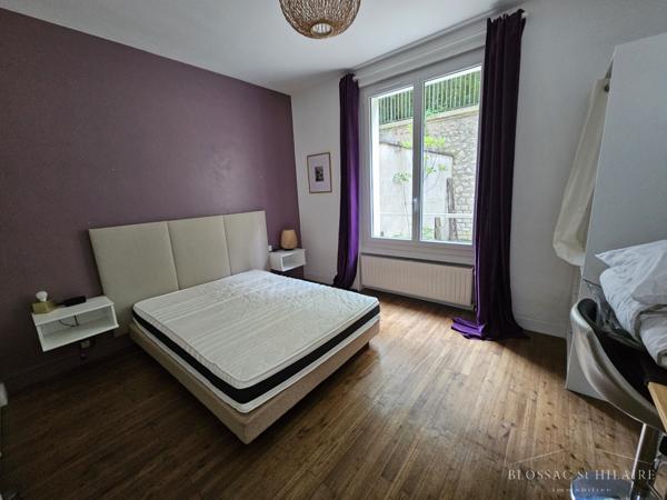 POITIERS CENTRE-VILLE secteur gare, appartement T3 meublé avec jardinet et cave.