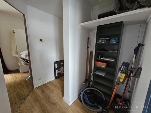 POITIERS CENTRE-VILLE secteur gare, appartement T3 meublé avec jardinet et cave.