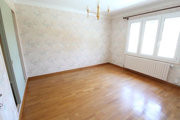 Maison - 5 pièces - 100 m²