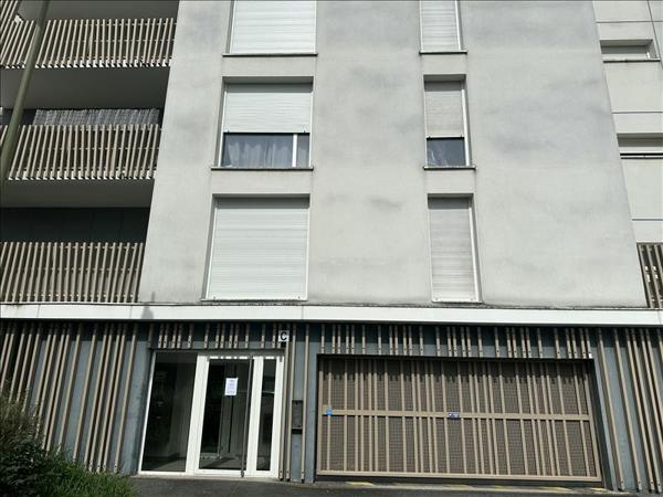 Parking à vendre |  Lormont |  Places dans un garage collectif | 11 m²