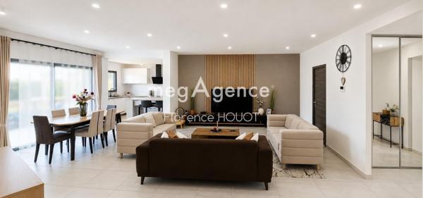 Maison à CHOLET, 49300 - 7 pièces 160m²