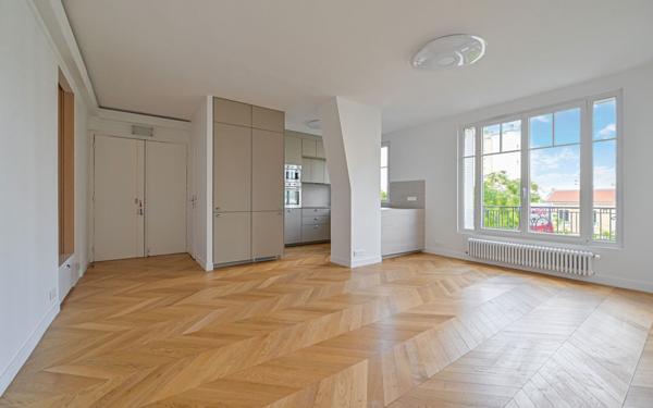 Appartement à louer    3 pièces • 71,08 m2 Paris 11