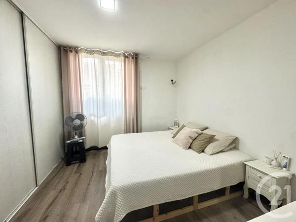 Appartement T5 à vendre  5 pièces - 99,70 m 2   ST FONS  - 69