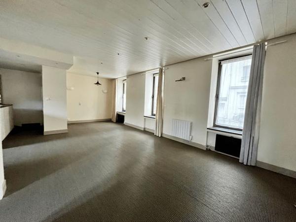 Location Appartement 4 pièces 99.7 m² - 3, rue du CHATEAU Brest 29200