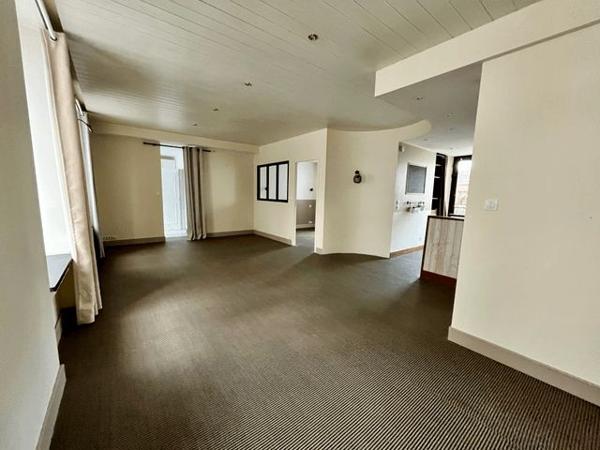 Location Appartement 4 pièces 99.7 m² - 3, rue du CHATEAU Brest 29200