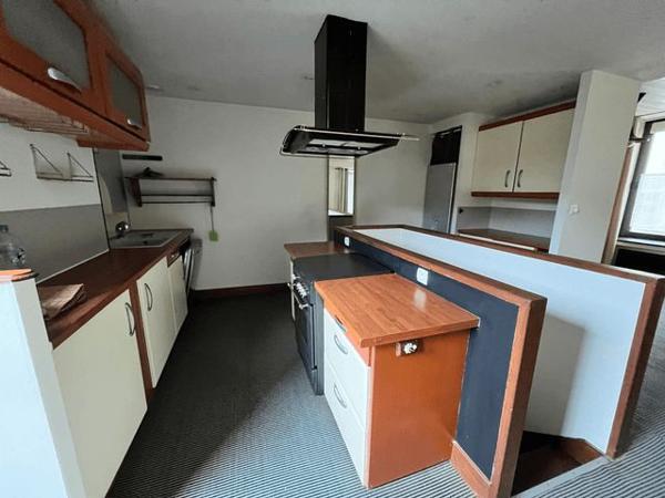 Location Appartement 4 pièces 99.7 m² - 3, rue du CHATEAU Brest 29200