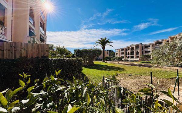 Appartement à vendre    3 pièces • 70 m2 Le Cannet