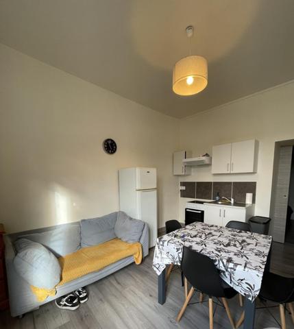 Saint-Sylvestre-sur-Lot (47140) EXCLUSIVITÉ ST SYLVESTRE/LOT (47), IMMEUBLE 200M², 1 LOCAL COMMERCIAL, 4 APPARTEMENTS, AFFICHAGES PUBLICITAIRE