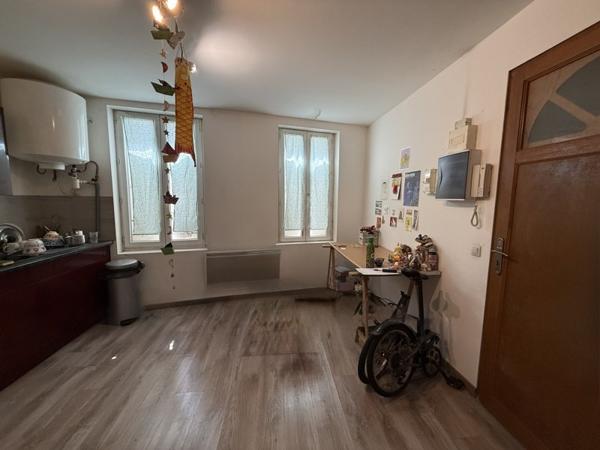 Appartement 54 800 € Angoulême 2 p 25 m² DPE E