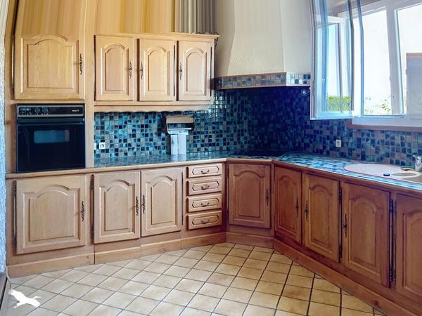 Maison 210 396 € Nersac 6 p 178 m² DPE F