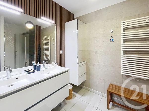 Appartement F3 à vendre  3 pièces - 66 m 2   BETTON  - 35