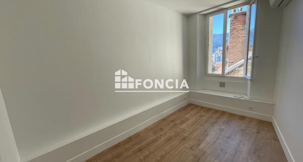 Location Appartement 3 pièces 64.84 m² - Grenoble 38000