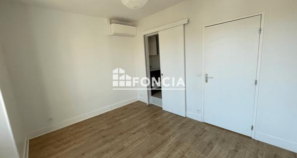 Location Appartement 3 pièces 64.84 m² - Grenoble 38000