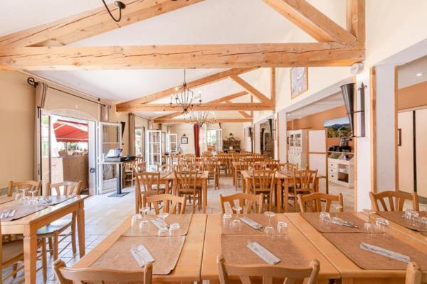 INVESTISSEMENT LOCATIF – GROSPIERRES – Résidence Tourisme Pierre & Vacances Village Le Rouret - 6,15 % de rentabilité