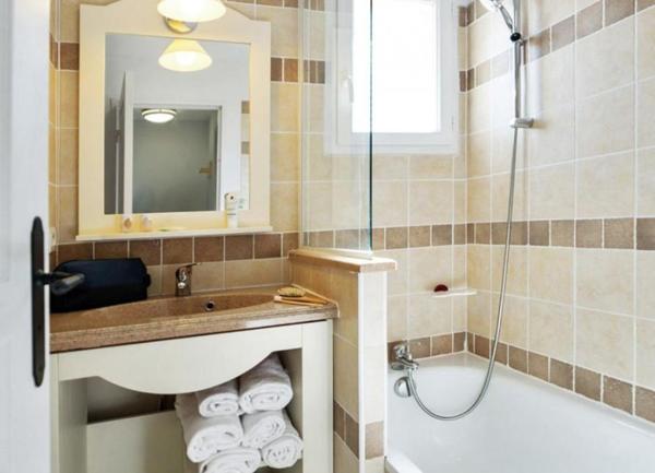 INVESTISSEMENT LOCATIF – GROSPIERRES – Résidence Tourisme Pierre & Vacances Village Le Rouret - 6,15 % de rentabilité