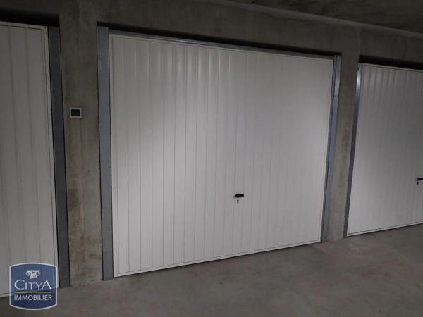 Parking à louer 12m² Chambéry (73000)