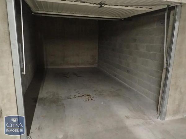 Parking à louer 12m² Chambéry (73000)
