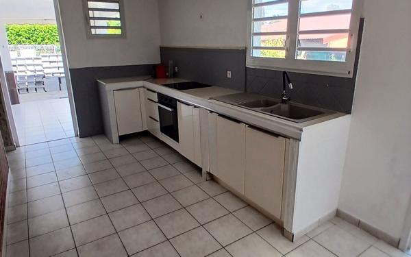 Maison à louer    4 pièces •  Ducos