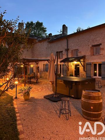 Maison à vendre 15 pièces 465 m² Layrac