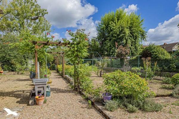 Maison à vendre |  Saint-Pierre-des-Corps |  4 pièces | 139 m²