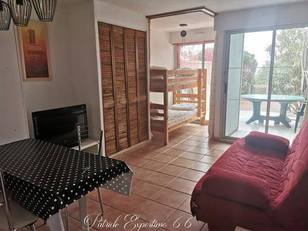 Canet-en-Roussillon (66140) 1ère LIGNE Studio Cabine de 26 m² avec terrasse de 30 m² face à la mer, avec parking aérien privatif à 200