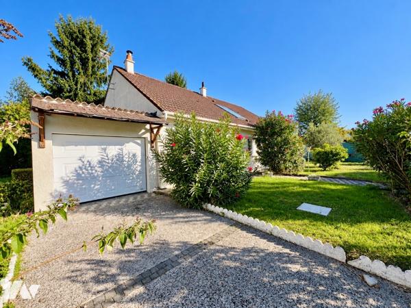 TOURS NORD - MAISON DE PLAIN-PIED - 3 CHAMBRES - GARAGE - JARDIN
Secteur Douets / Milletière