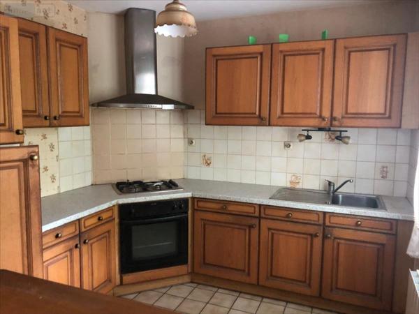 Maison individuelle à vendre à Huelgoat dans le Finistère (29690), ref : 29064-1082751