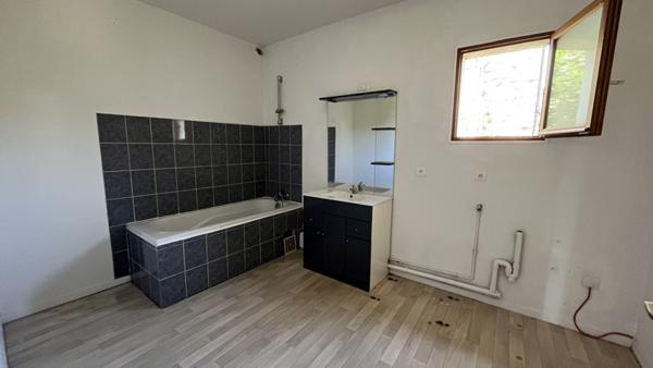 Appartement à vendre |  Terrasson-Lavilledieu |  3 pièces | 82 m²