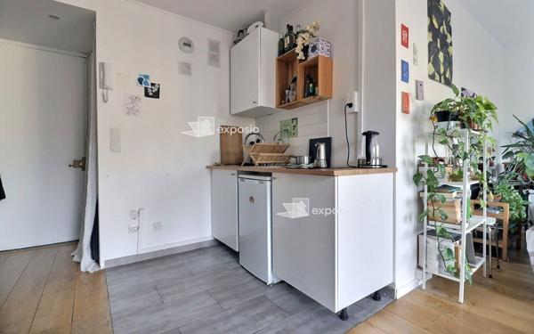 Appartement à vendre    1 pièce • 29 m2 Paris 20