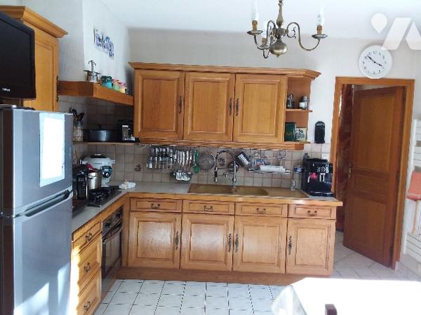 MAISON DE QUALITE PROCHE CENTRE VILLE COUR-CHEVERNY ET A 10 MNS DE BLOIS