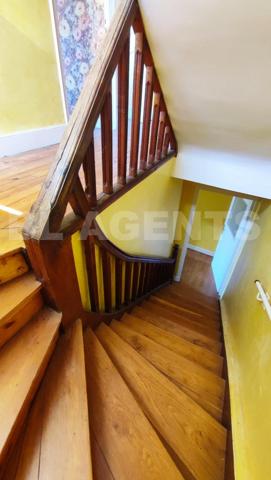 Grande Maison Familiale à St Christophe-Vallon Aveyron