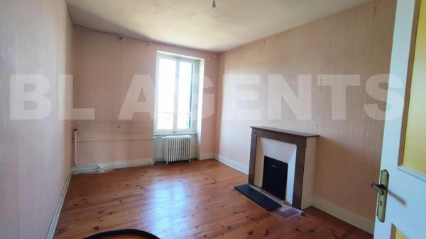 Grande Maison Familiale à St Christophe-Vallon Aveyron