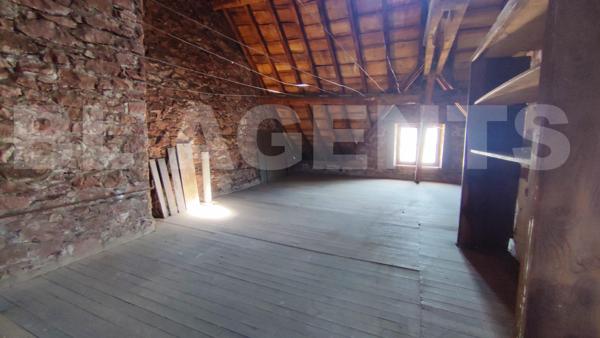 Grande Maison Familiale à St Christophe-Vallon Aveyron