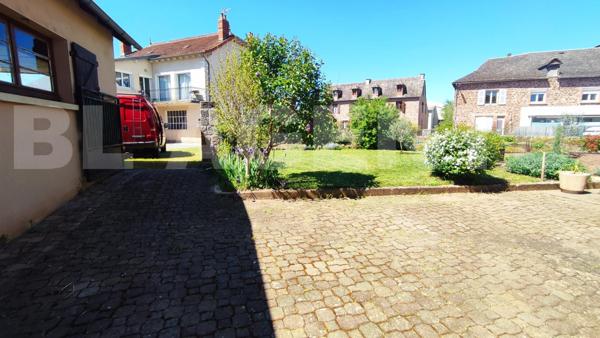 Grande Maison Familiale à St Christophe-Vallon Aveyron