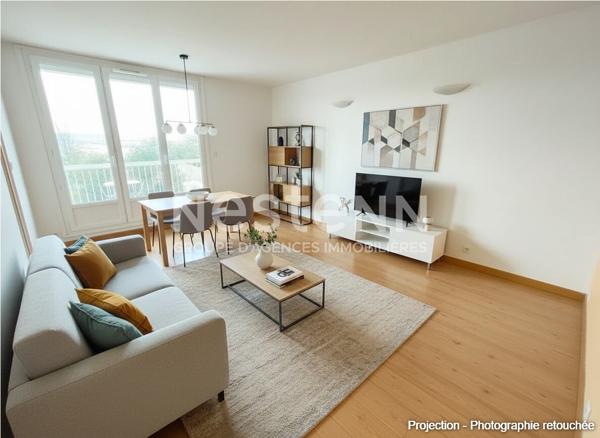 A VENDRE CHILLY-MAZARIN, un appartement de 3 pièces avec balcon, cellier et place de parking. Isolation et ravalement voté et payé par le vendeur.