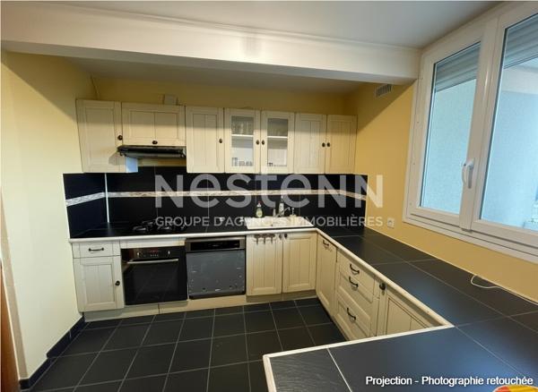A VENDRE CHILLY-MAZARIN, un appartement de 3 pièces avec balcon, cellier et place de parking. Isolation et ravalement voté et payé par le vendeur.