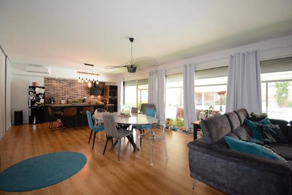 Maison à vendre 6 pièces ANGOULEME centre 3 chambres, bureau, jardin, garage, piscine