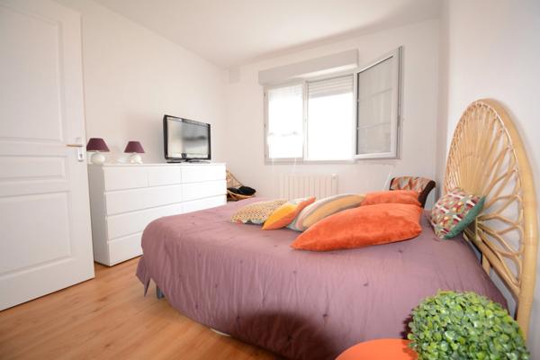 Maison à vendre 6 pièces ANGOULEME centre 3 chambres, bureau, jardin, garage, piscine