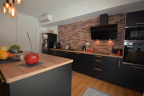 Maison à vendre 6 pièces ANGOULEME centre 3 chambres, bureau, jardin, garage, piscine