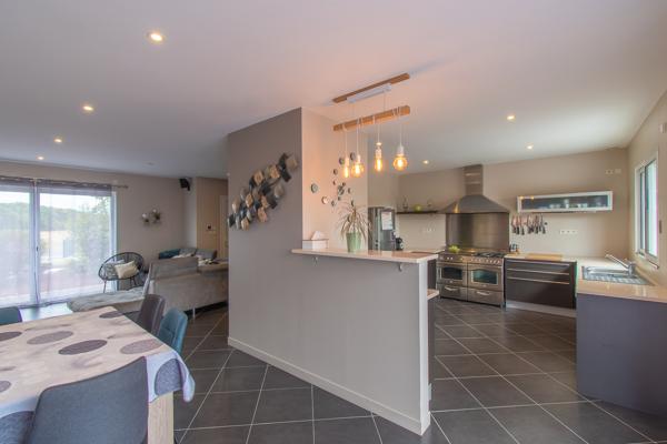 Maison Vignoux Sur Barangeon 6 pièce(s) 140.1 m2