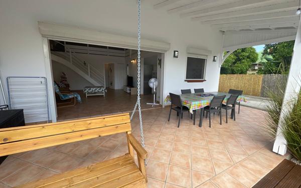 Maison à vendre    4 pièces • 111 m2 Saint-François