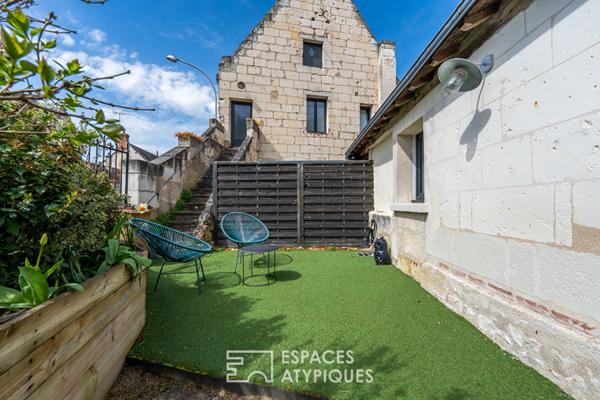 Maison de charme avec dependances dans le centre ville de loches